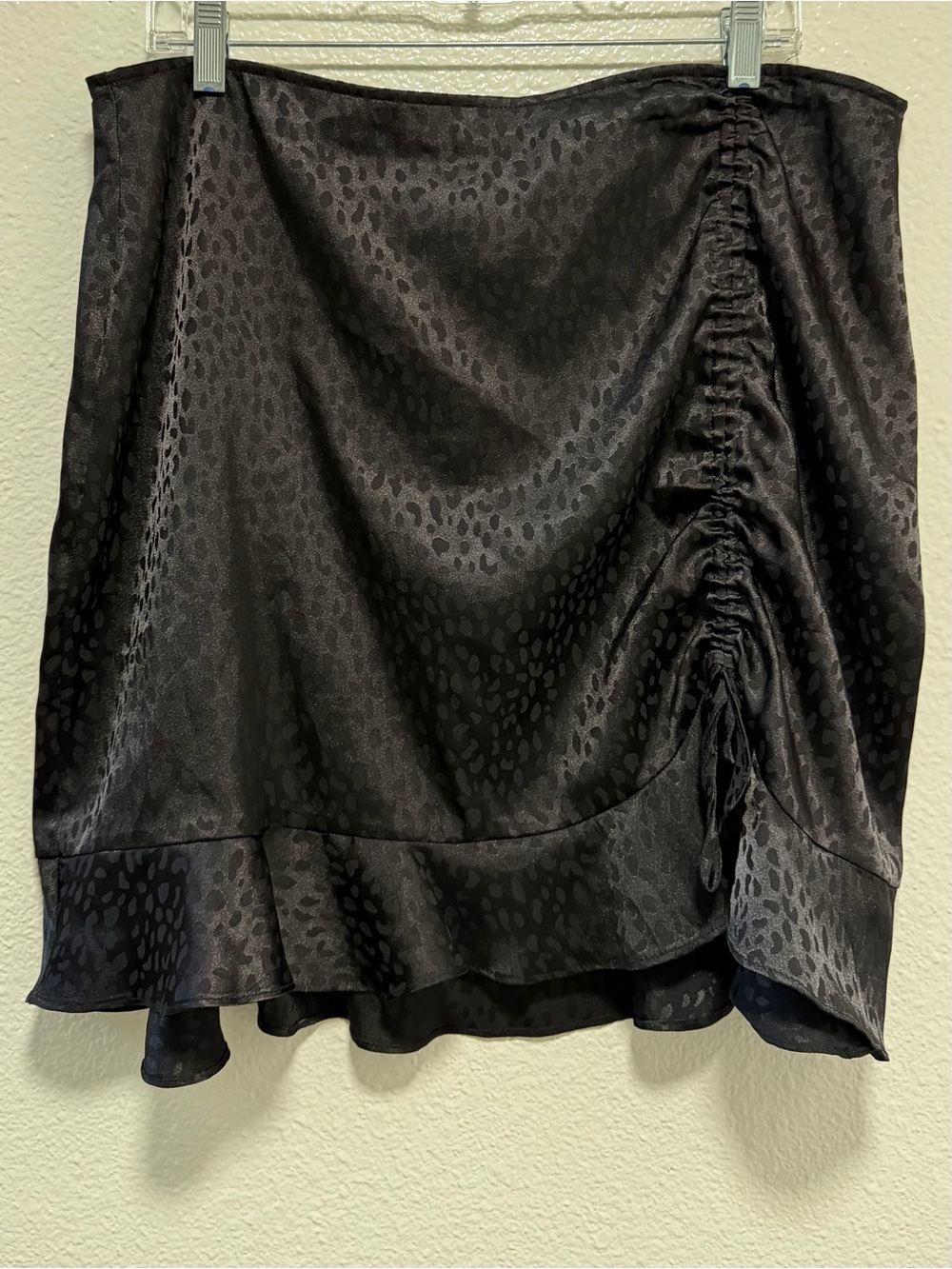 forever 21 + size black cheetah print skirt
